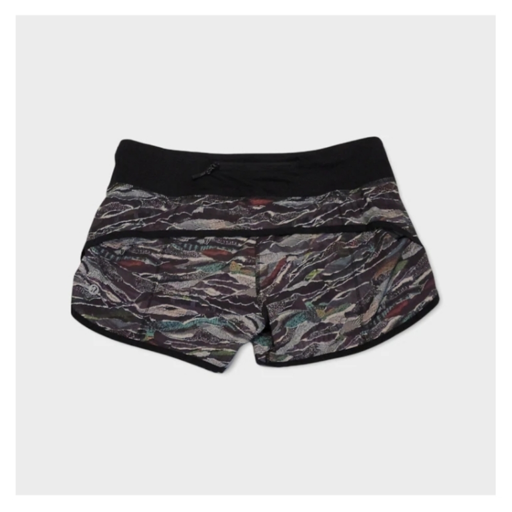 Size 4 - Lululemon Speed Short (2 1/2")